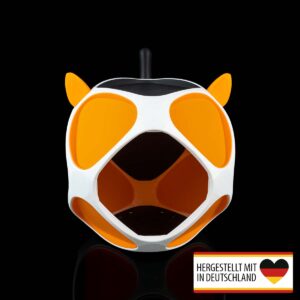 Frontansicht der Katzen- und Hundehöhle Glückskatze in Orange-Weiß-Schwarz im 3D-Druckdesign.