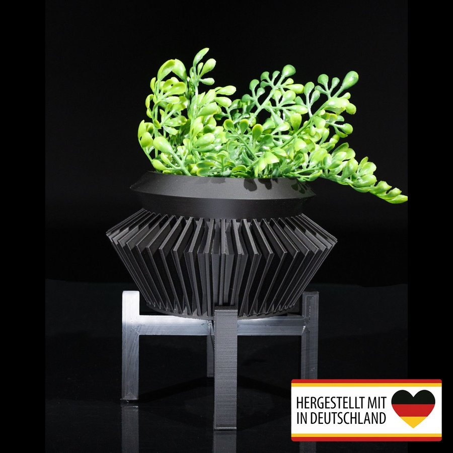 Pflanztopfmit Untergestell - Elegante Raumdekoration