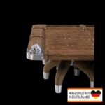 Spieltisch der hölzernen Taverne - Dein gemütlicher Spieleabend-Begleiter