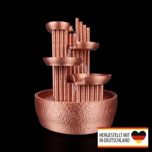 Zimmerbrunnen mit kleinen Säulen für Entspannung im modernen Design